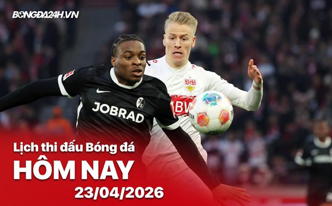Finn Jeltsch tranh chấp bóng trên sân