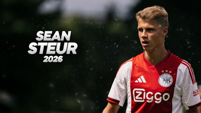 Sean Steur xử lý bóng