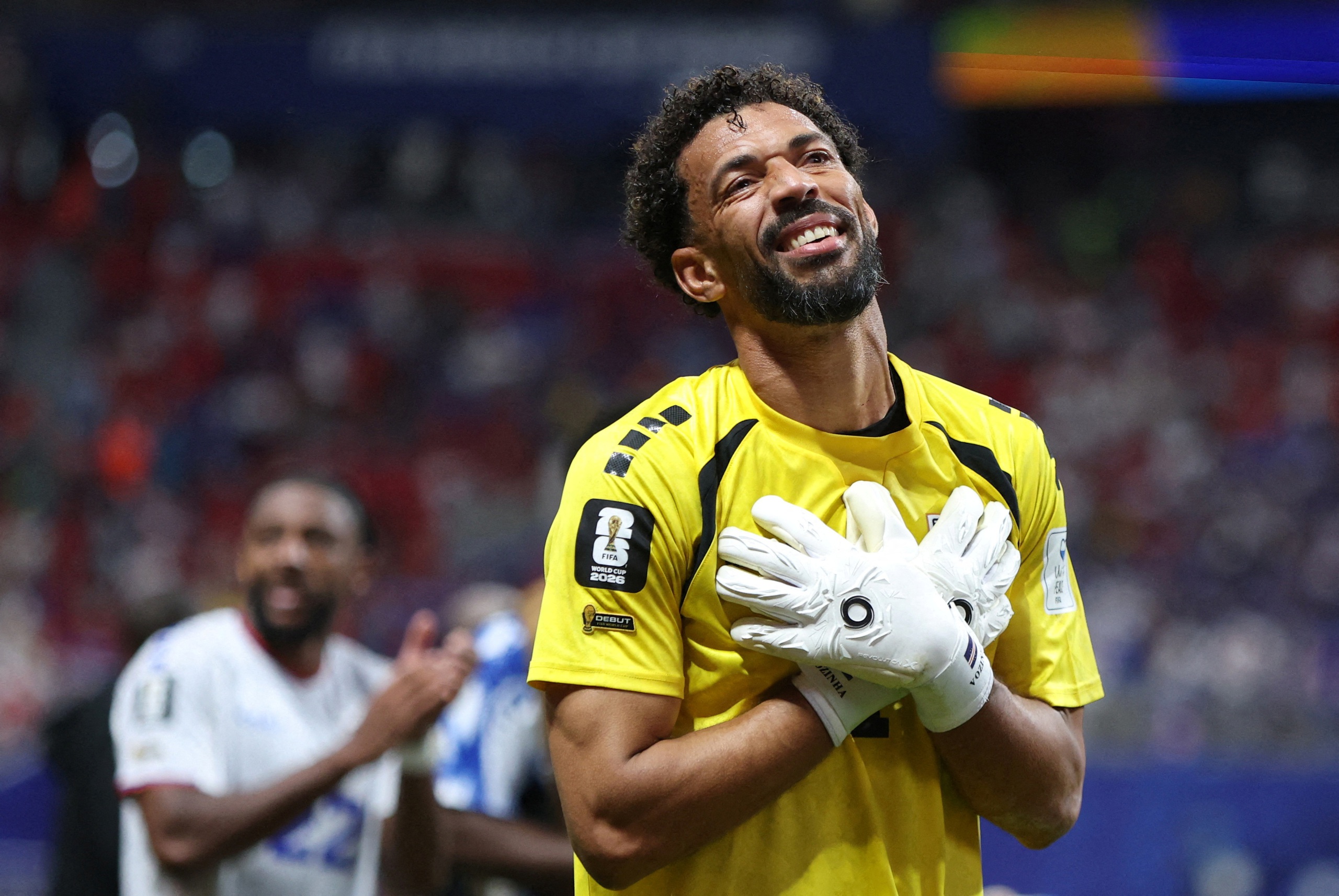 Vozinha gặp lại mẹ tại World Cup 2026