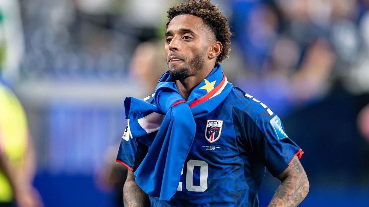 Ryan Mendes trong màu áo Cape Verde